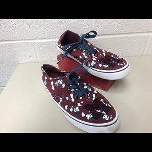 Women’s Disney Mickey Mouse”M” sneakers